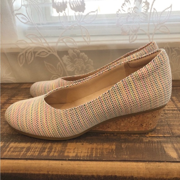 Dr. Scholl's Multicolor Women's Be Ready Wedge Pumps ~ 6M - Picture 6 of 9